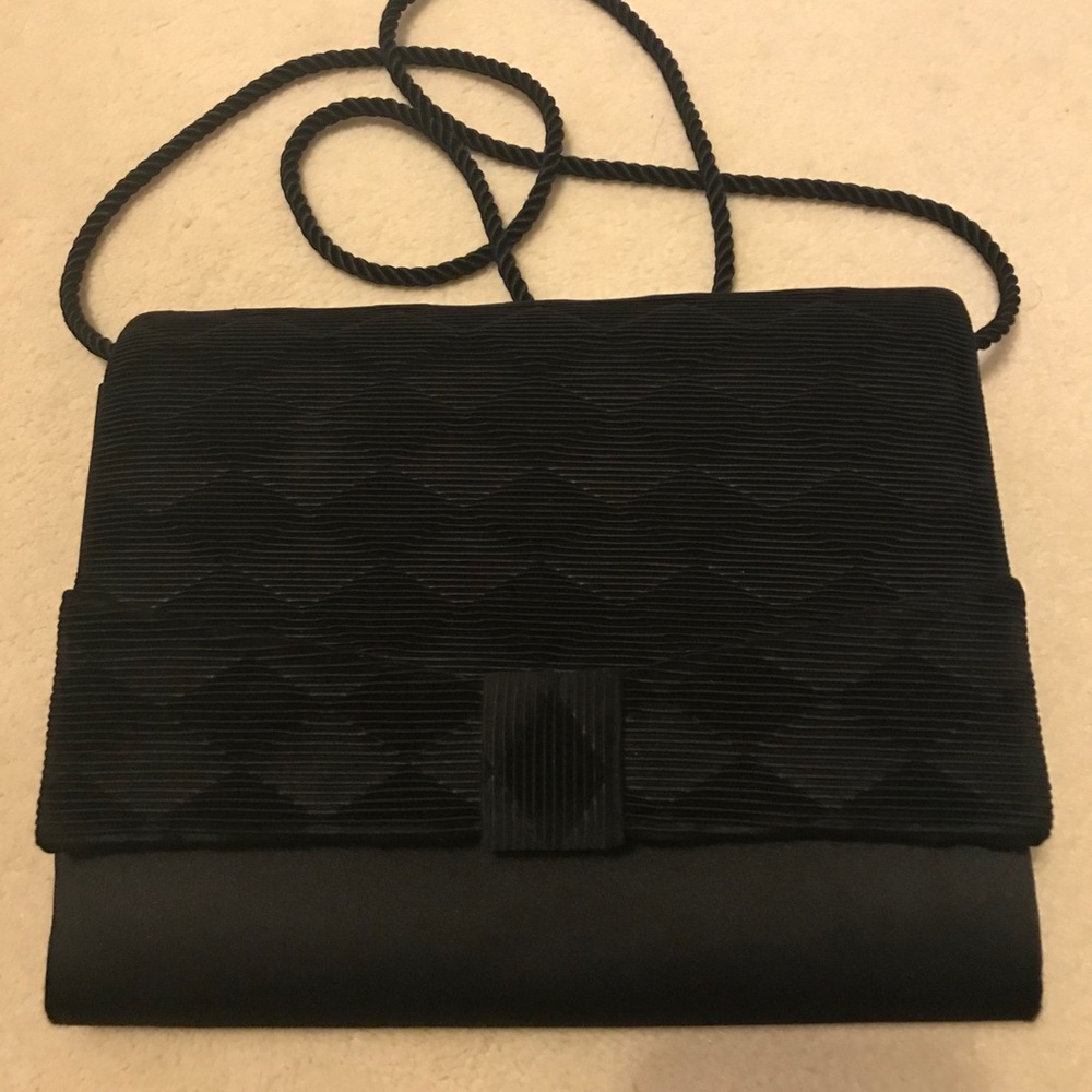 Dual crossbody/clutch purse